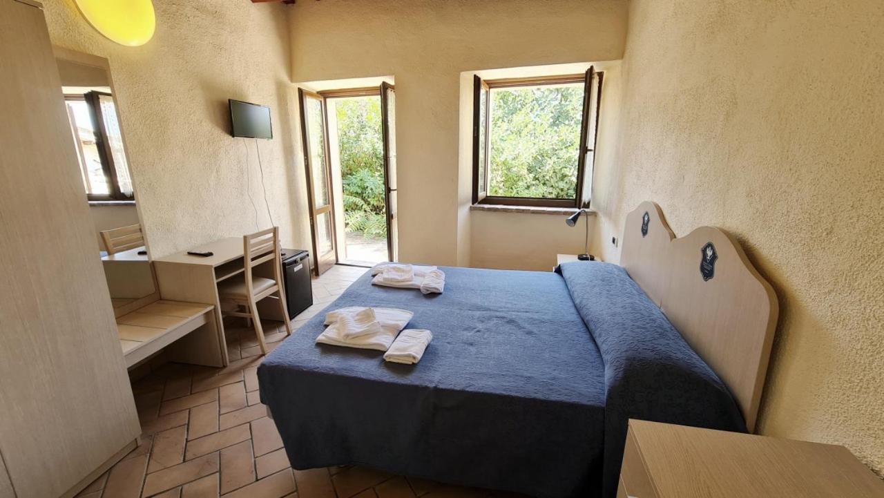 Borgo De' Varano By Hotel I Duchi Camerino Bagian luar foto
