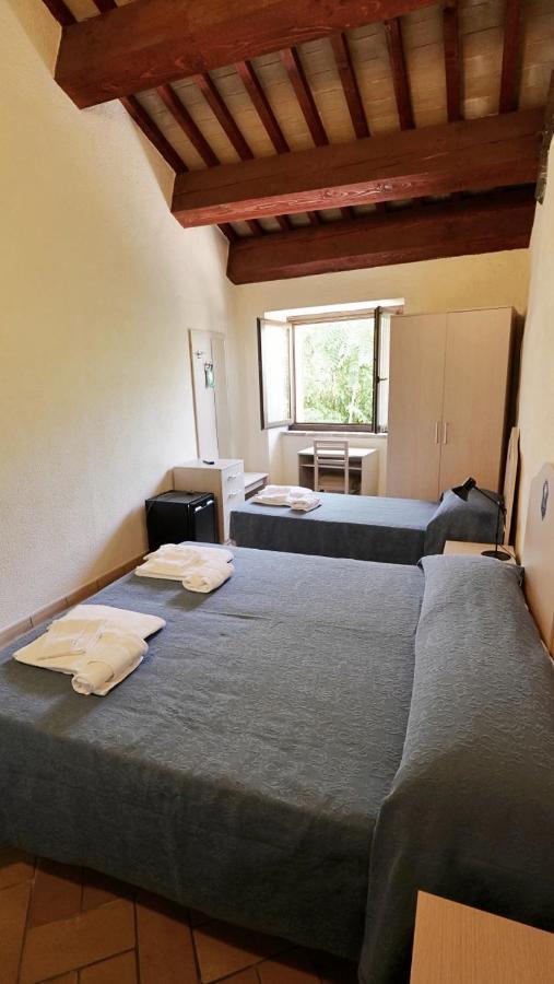 Borgo De' Varano By Hotel I Duchi Camerino Bagian luar foto