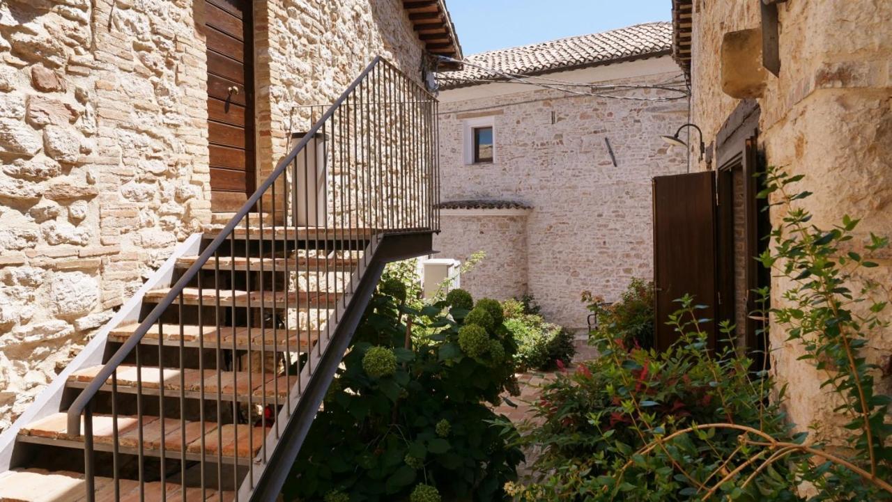 Borgo De' Varano By Hotel I Duchi Camerino Bagian luar foto